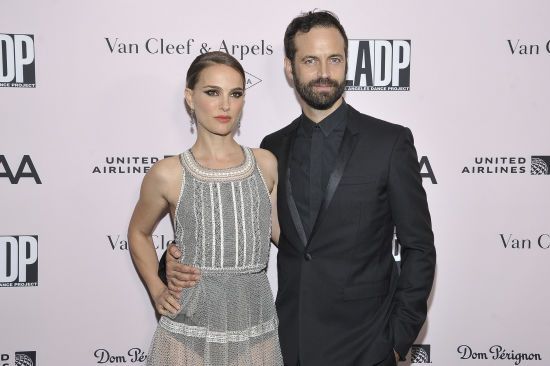 Наталі Портман після 11 років шлюбу офіційно розлучилася з чоловіком-зрадником