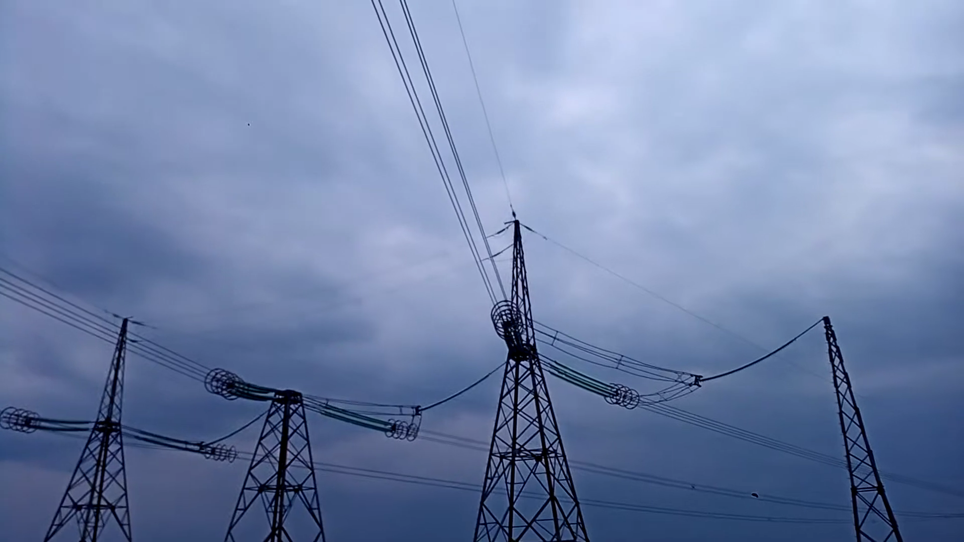 Графік відключення світла з 10 по 11 листопада у Запорізькій області: кому готуватися до обмежень